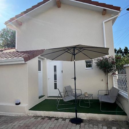 Villa Maison 6 Couchages Entierement Renovee à Feurs Extérieur photo